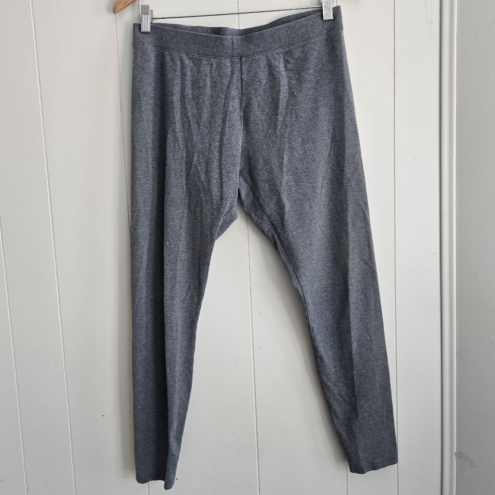 L.L. Bean Women's Gray Leggings-Size M